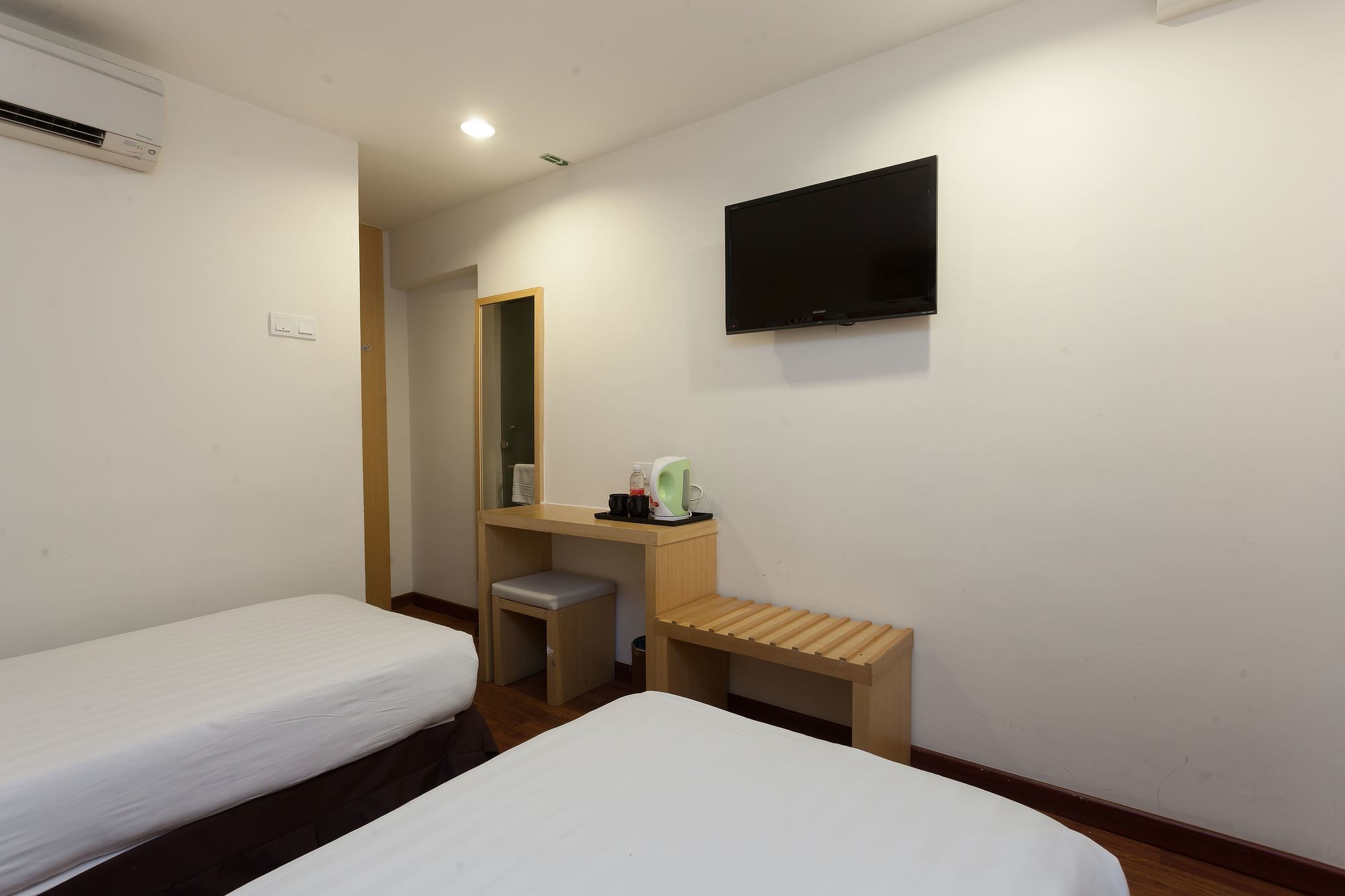 Zen Rooms Opposite Ymca Kuala Lumpur Esterno foto